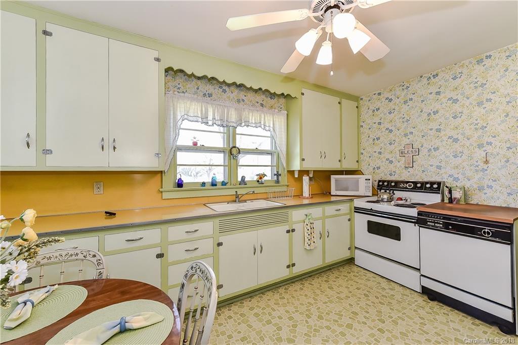 4131 County Home Road Conover, NC 28613 - Photo 10 of 29 Gallery Image 10