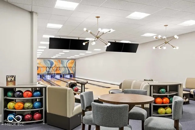 $926,561 | 19812 Chatham Shore Lane, Westfield, IN 46074