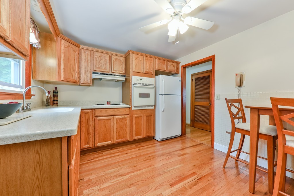 18 Graystone Road Stoneham, MA 02180 - Photo 11 of 24 Gallery Image 11