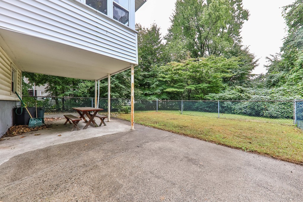 18 Graystone Road Stoneham, MA 02180 - Photo 21 of 24 Gallery Image 21
