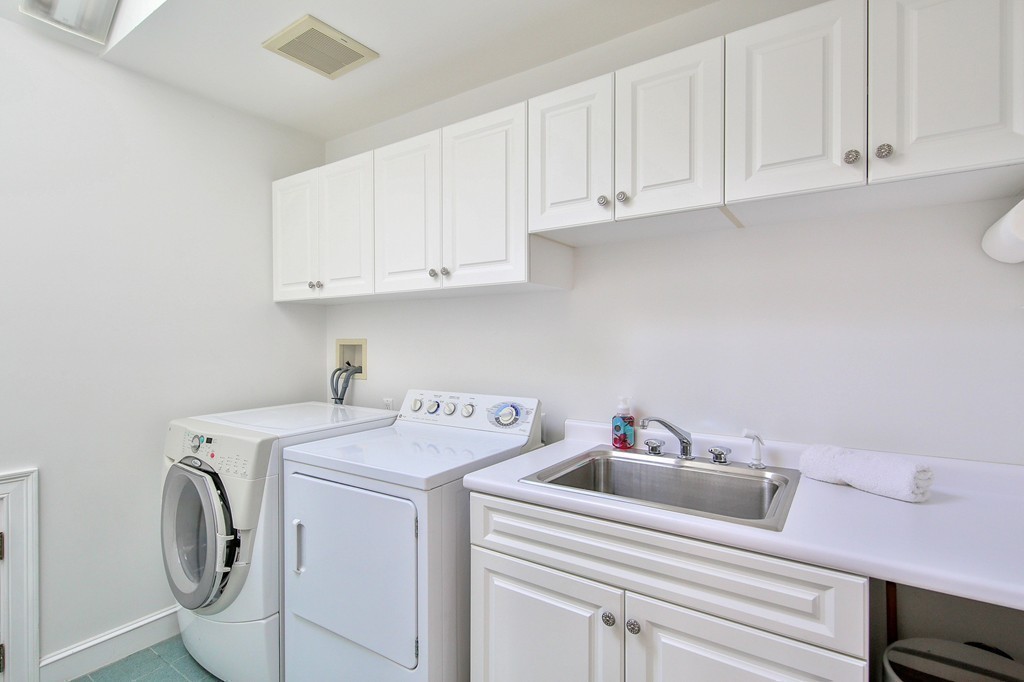 204 Davis Road Carlisle, MA 01741 - Photo 21 of 28 Gallery Image 21