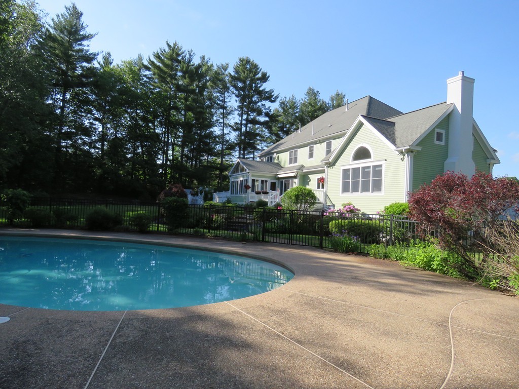 204 Davis Road Carlisle, MA 01741 - Photo 24 of 28 Gallery Image 24