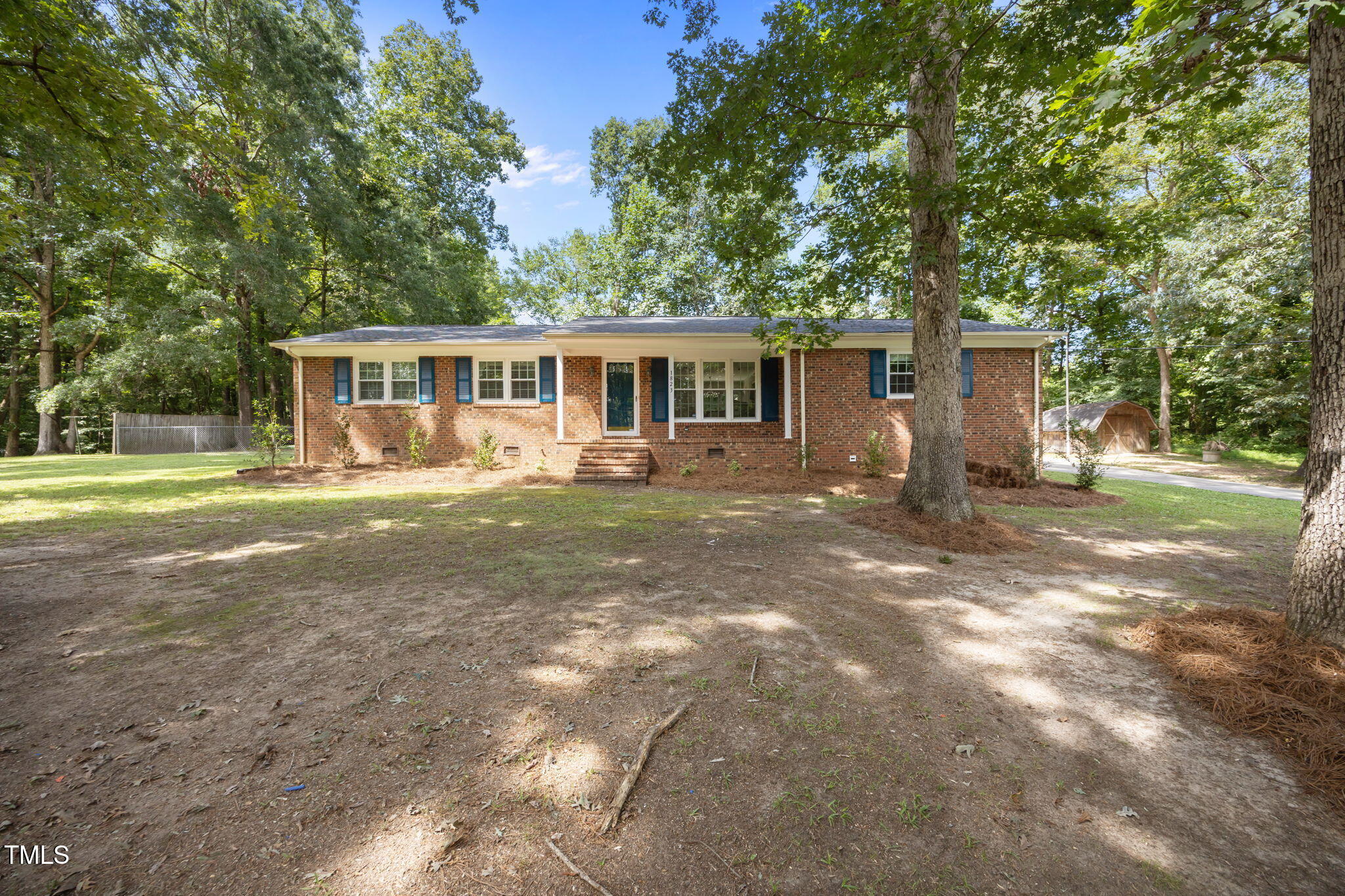 1823 Wellington Road Burlington, NC 27217 - Photo 1 of 21 Front exterior
