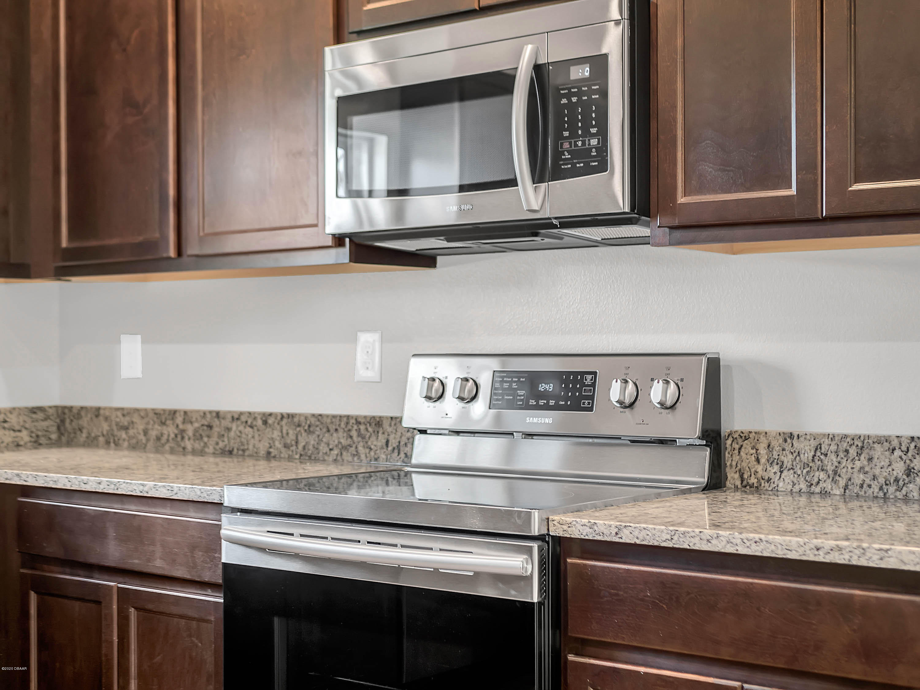 2690 Laurel Road DeLand, FL 32724 - Photo 8 of 16 2690-laurel-road--deland--fl-32724----15