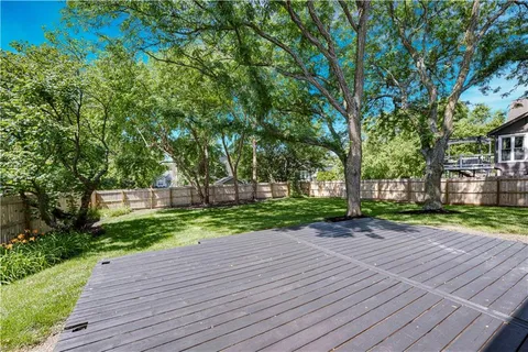$460,000 | 8017 West 149th Street, Overland Park, KS 66223
