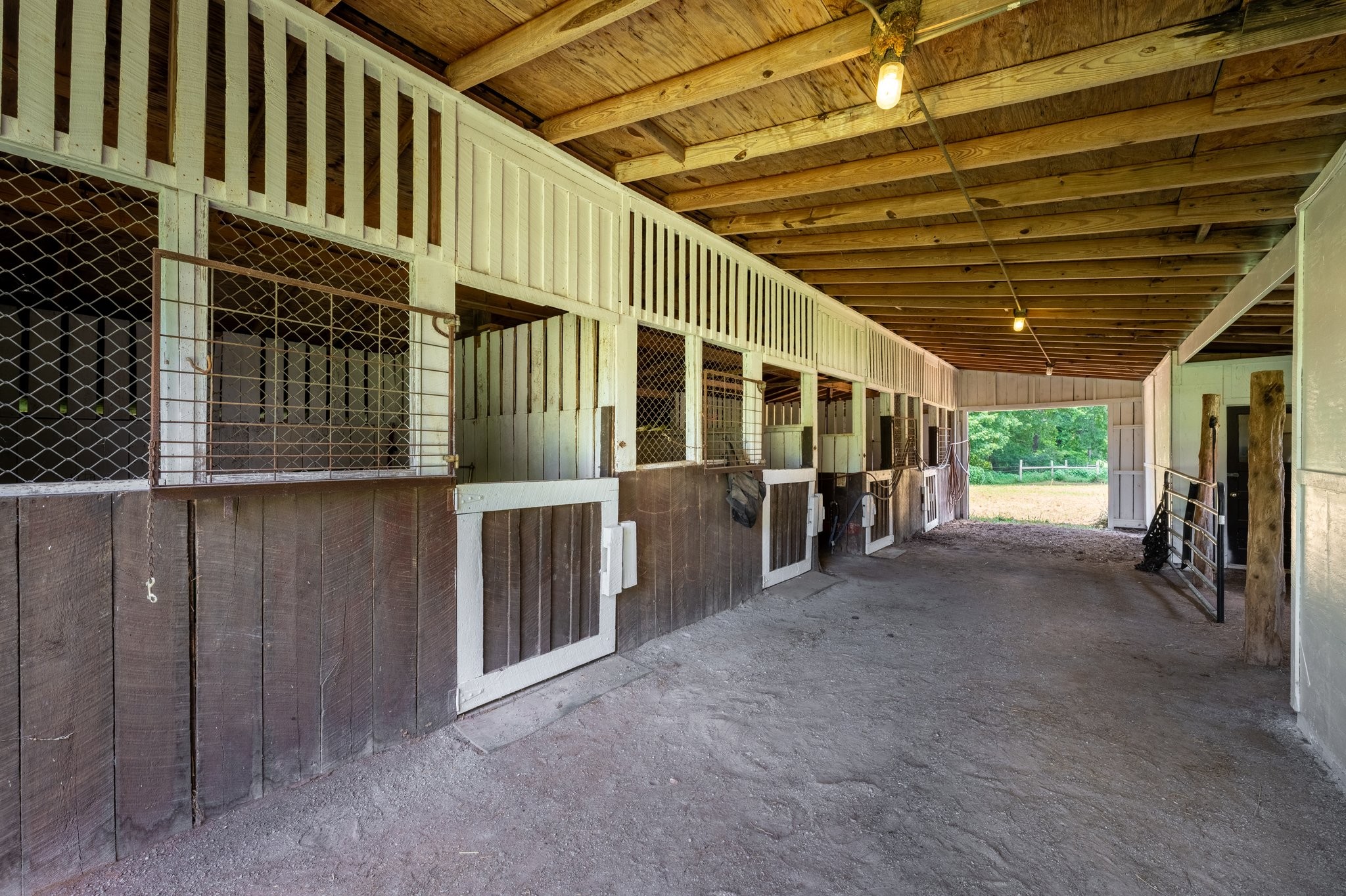 1335 Garrettsburg Road Clarksville, TN 37042 - Photo 37 of 41