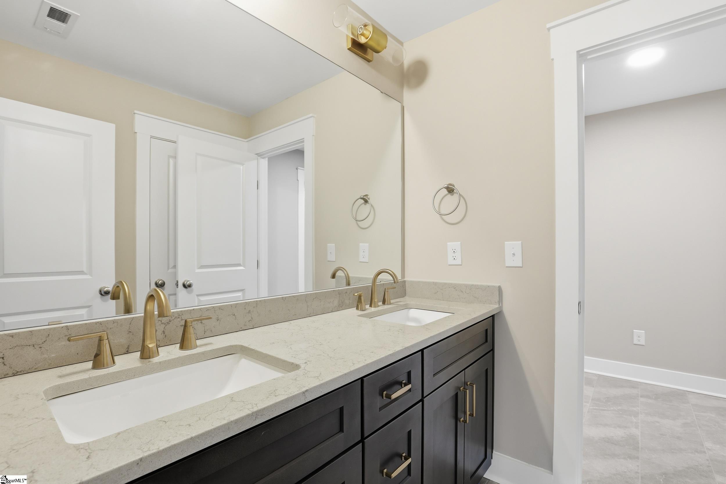 216 Giles Street Anderson, SC 29621 - Photo 17 of 39