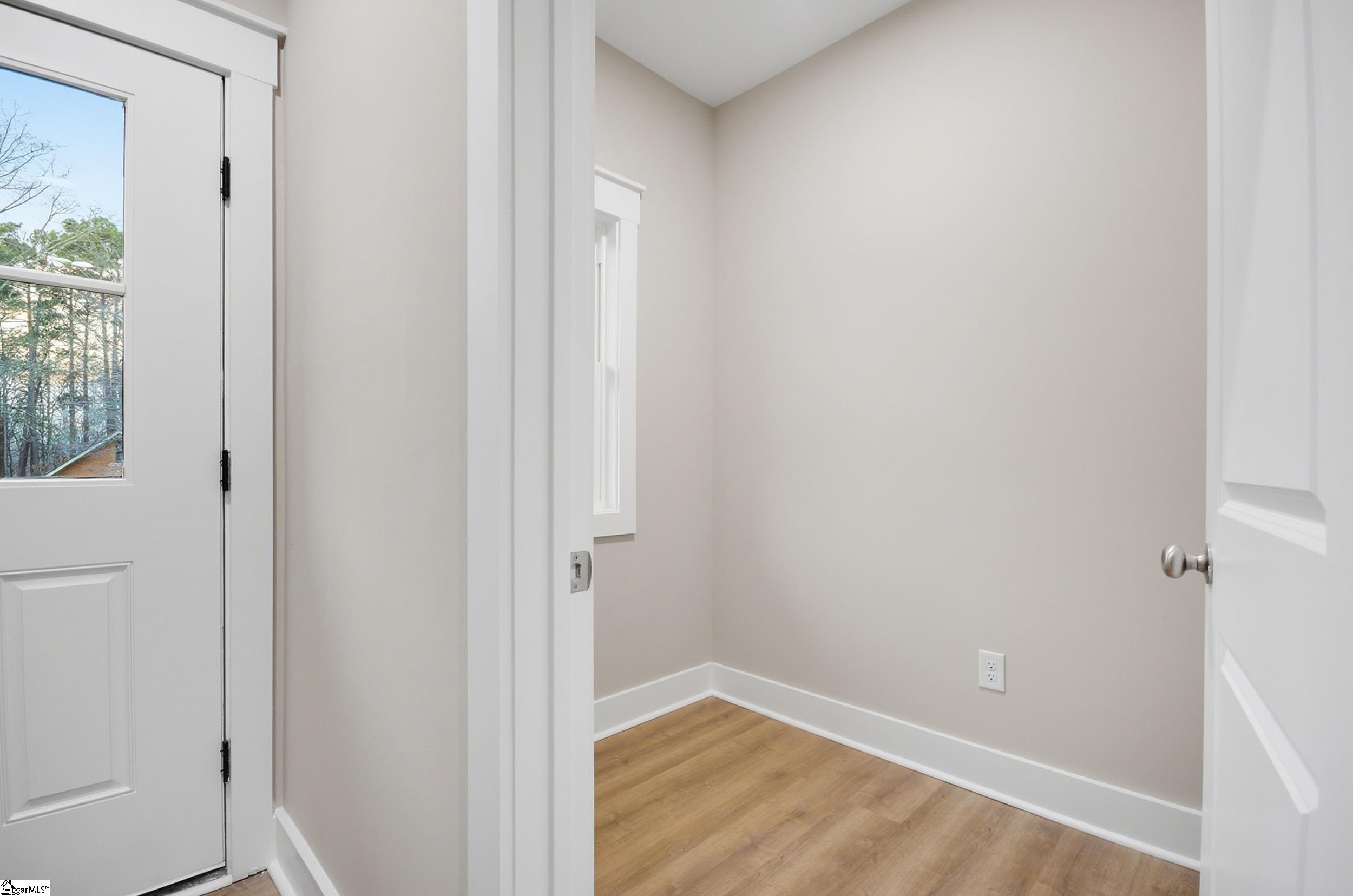 216 Giles Street Anderson, SC 29621 - Photo 4 of 39