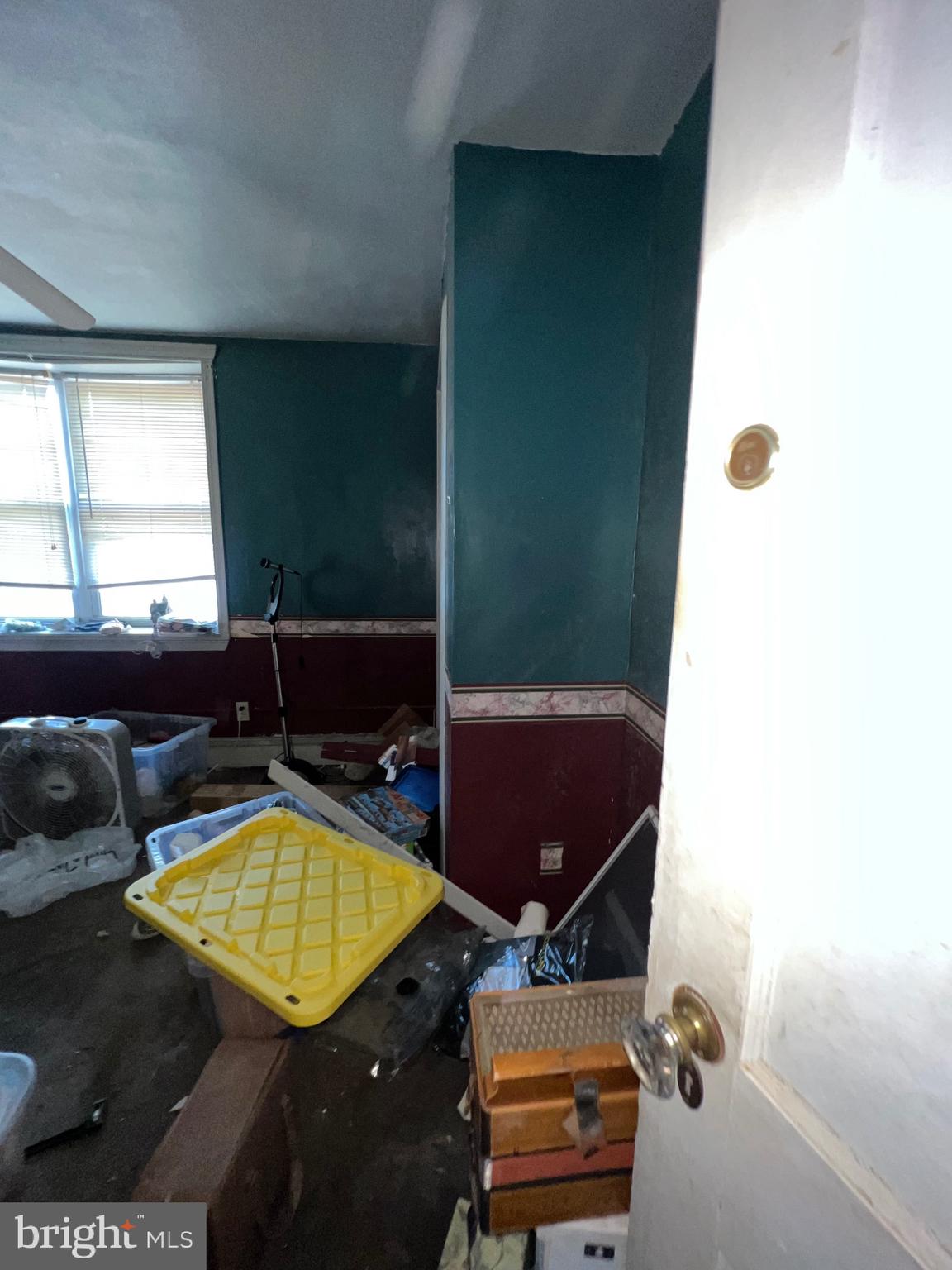 7062 Clinton Road Upper Darby, PA 19082 - Photo 8 of 11