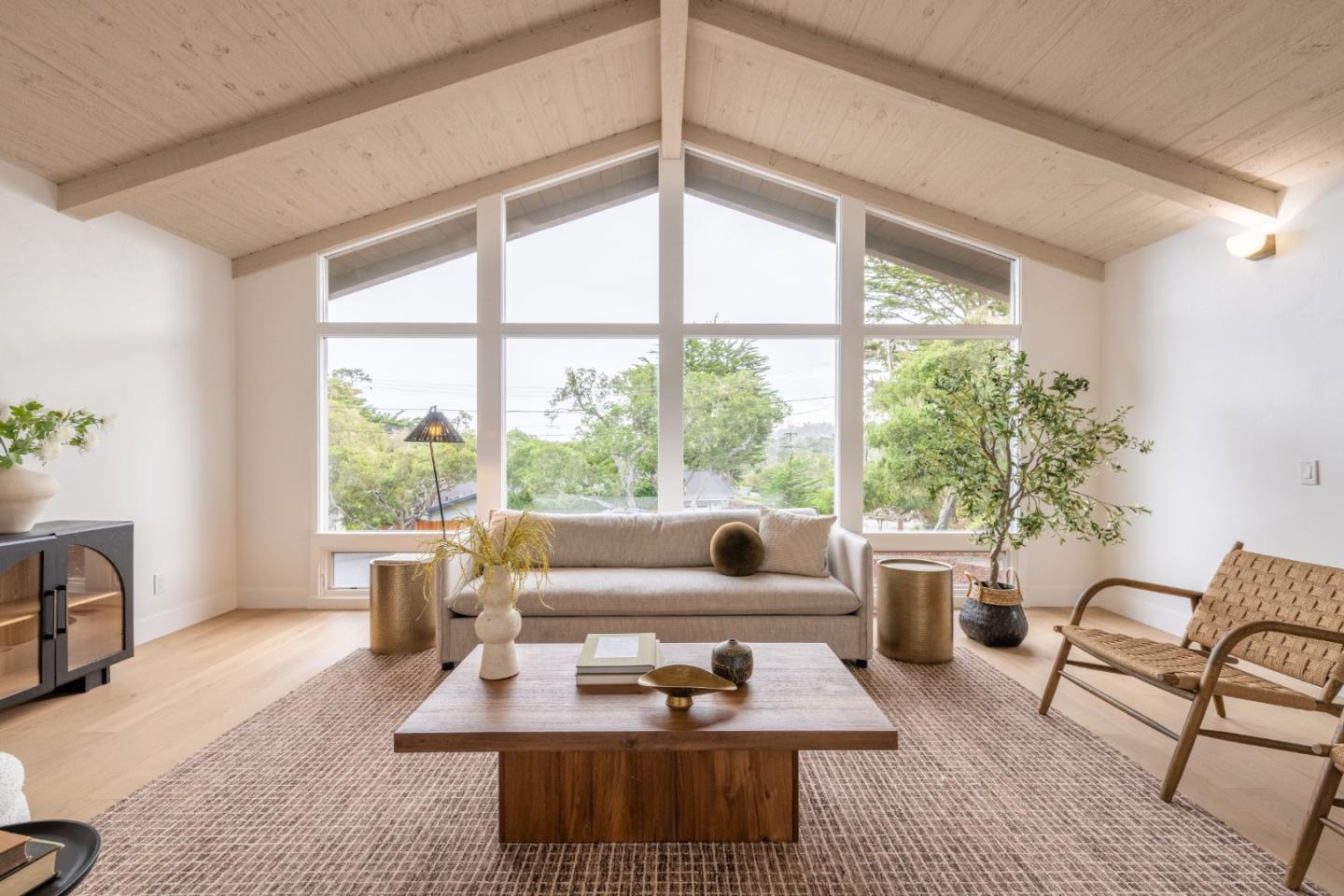 1121 Circle Road Pebble Beach, CA 93953 - Photo 5 of 31