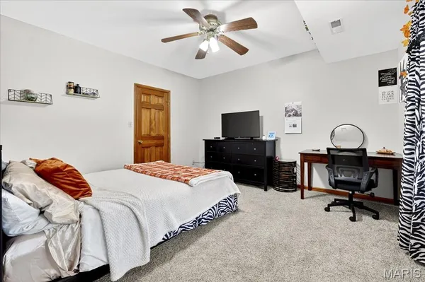 $599,900 | 9381 East Vista Drive, Hillsboro, MO 63050