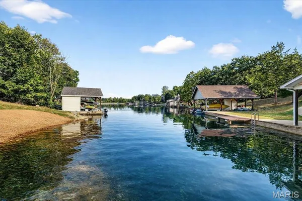 $599,900 | 9381 East Vista Drive, Hillsboro, MO 63050