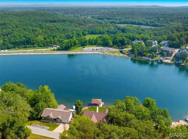 $599,900 | 9381 East Vista Drive, Hillsboro, MO 63050