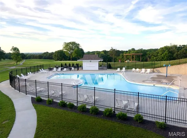 $599,900 | 9381 East Vista Drive, Hillsboro, MO 63050