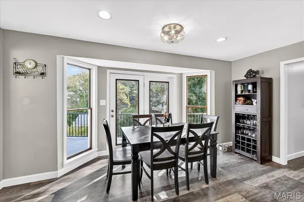 $599,900 | 9381 East Vista Drive, Hillsboro, MO 63050