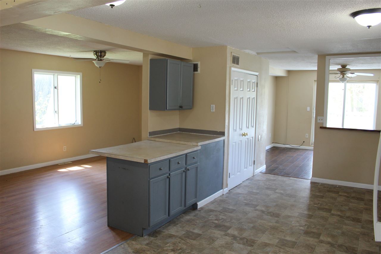 7051 North Lewis Road Mount Morris, MI 48458 - Photo 3 of 20