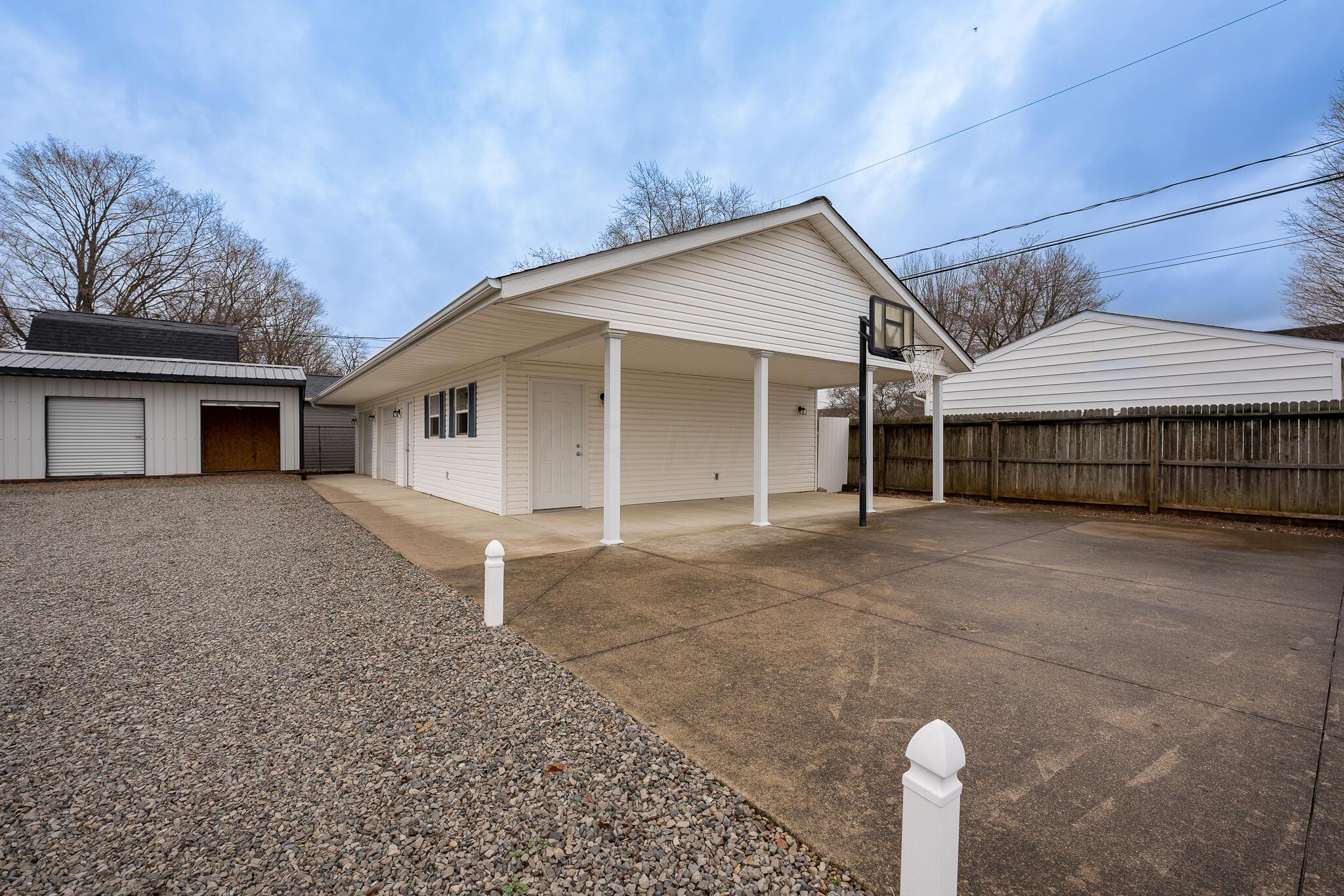 360 Midland Road Chillicothe, OH 45601 - Photo 7 of 68 1-57