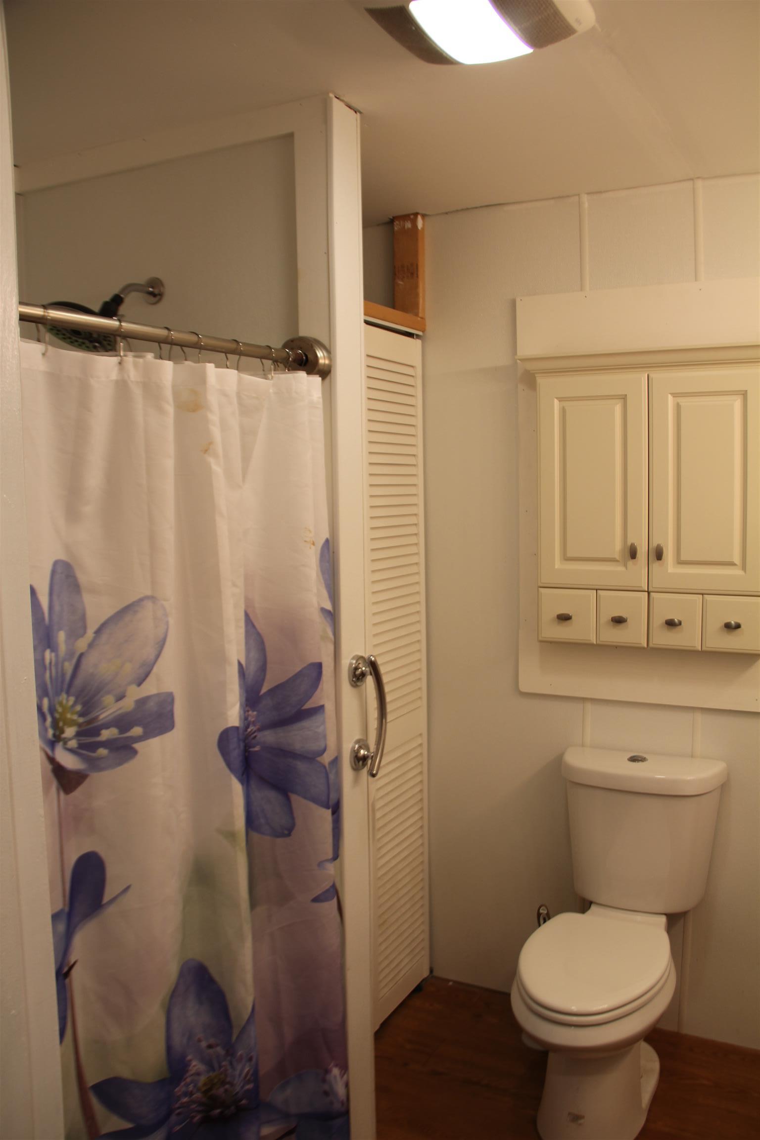 159 Myers Road Winchester, TN 37398 - Photo 21 of 26 Bathroom 2