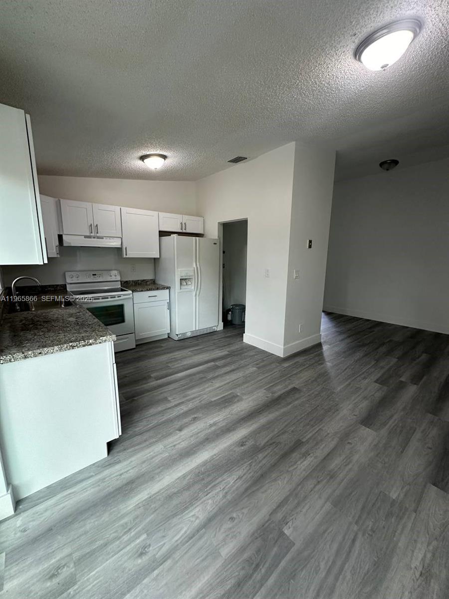 13986 Southwest 280th Terrace Homestead, FL 33033 - Photo 17 of 29