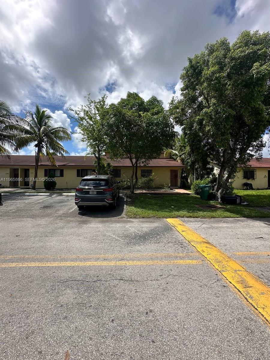 13986 Southwest 280th Terrace Homestead, FL 33033 - Photo 4 of 29