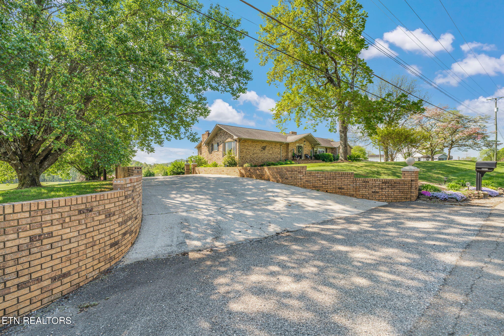 4912 West Emory Road Powell, TN 37849 - Photo 2 of 60 IMG_0422