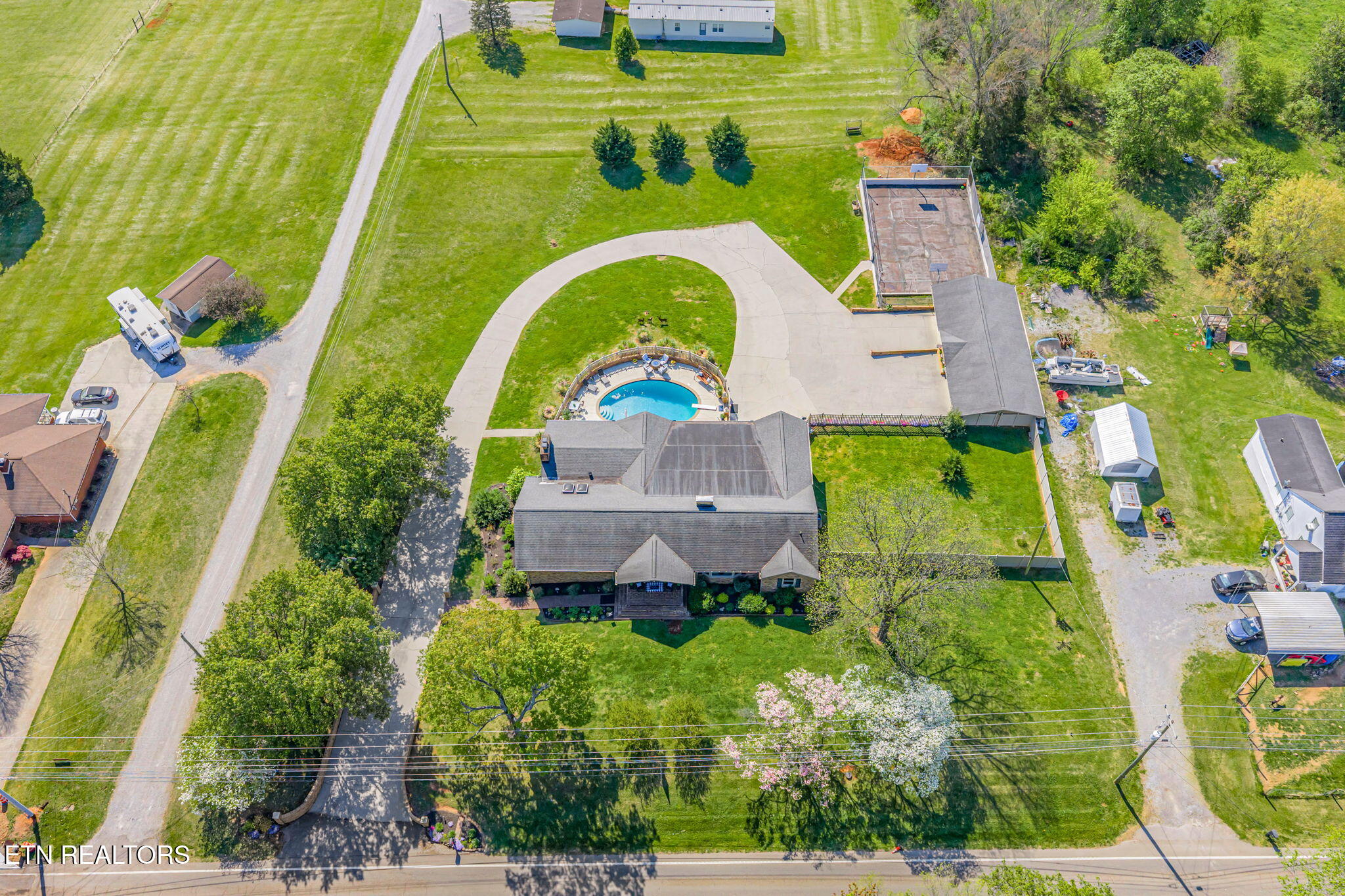 4912 West Emory Road Powell, TN 37849 - Photo 3 of 60 IMG_0489