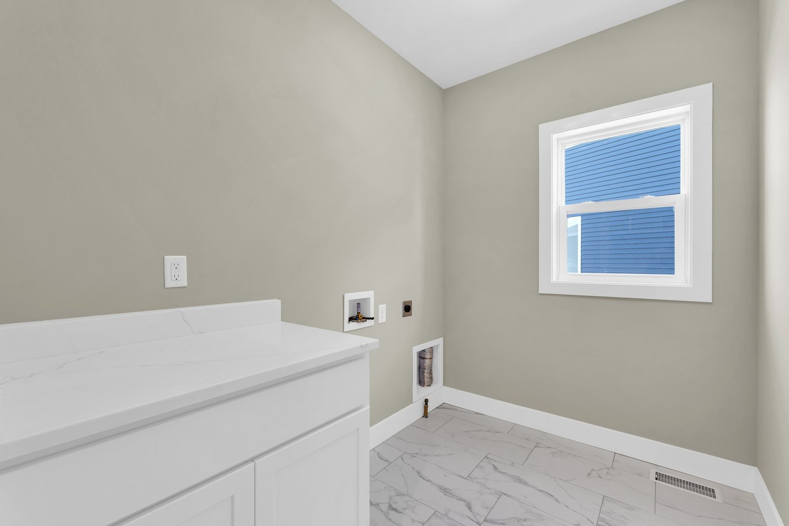 4518 Legends Drive Champaign, IL 61822 - Photo 17 of 44 a bedroom with a bed and a window