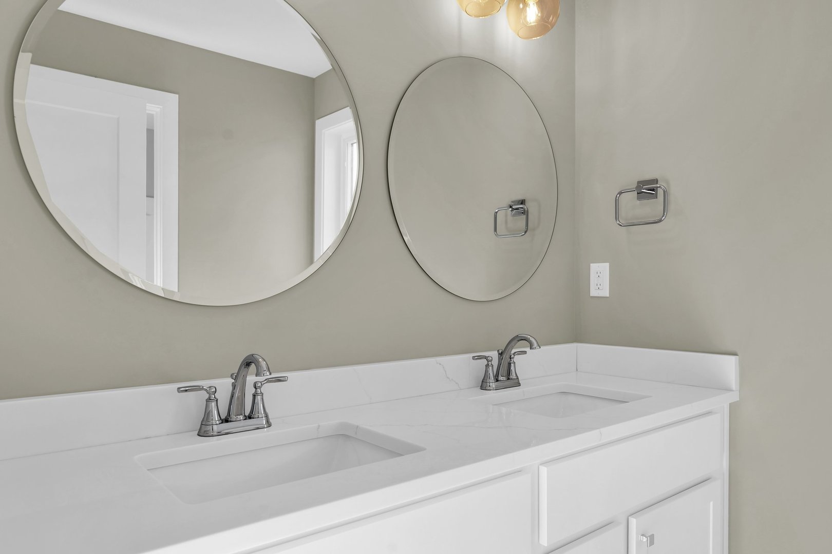 4518 Legends Drive Champaign, IL 61822 - Photo 19 of 44 a bathroom with a sink and a mirror