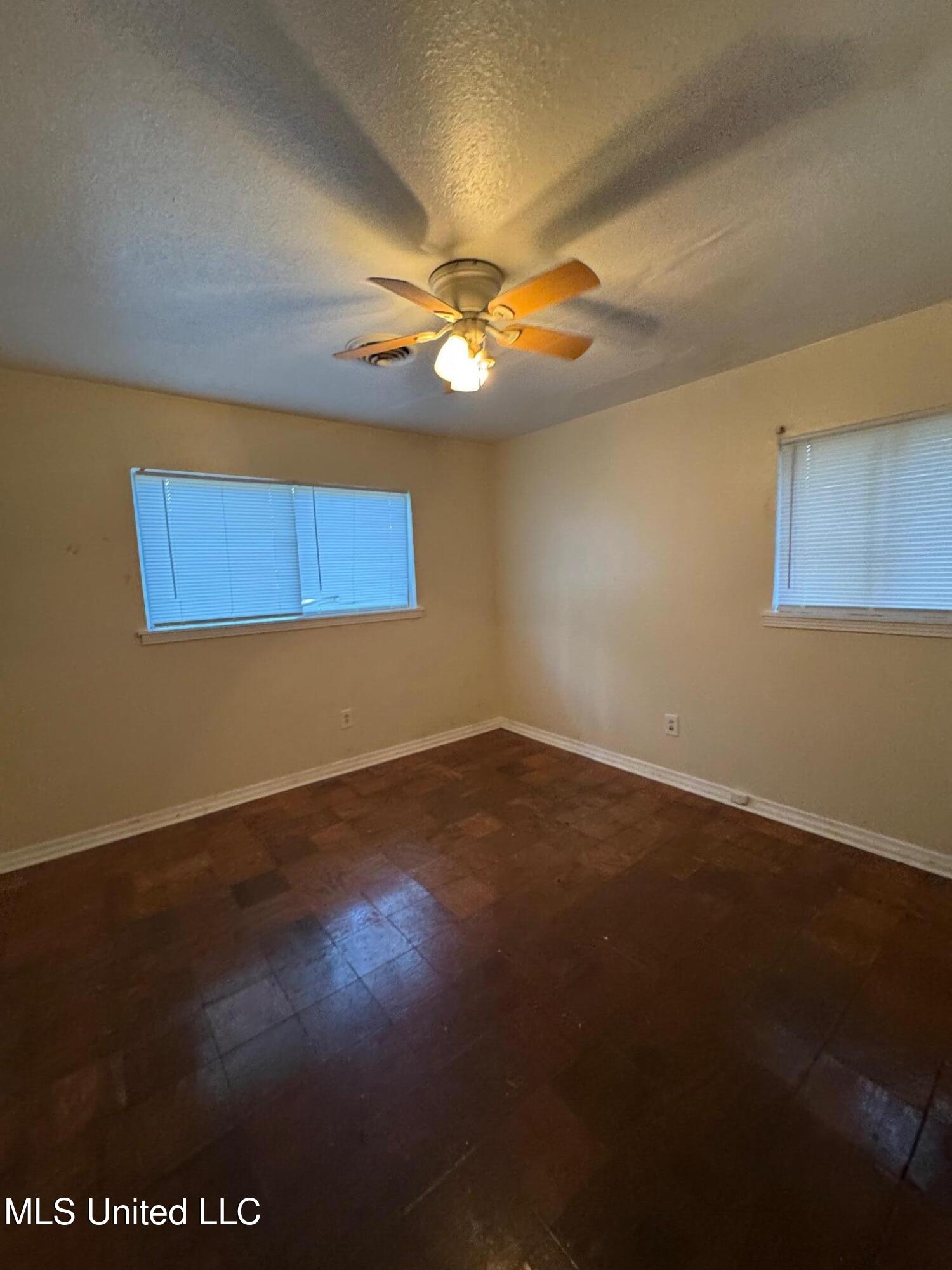 237 Queen Anne Lane Jackson, MS 39209 - Photo 12 of 16 IMG_5577