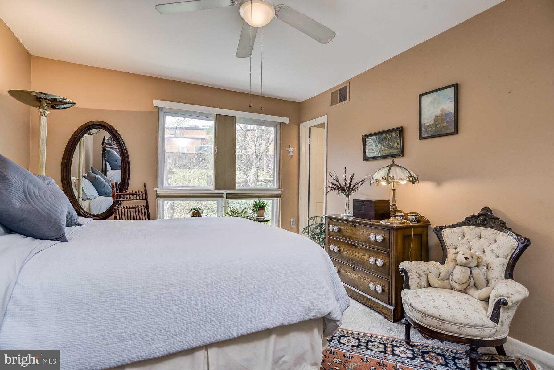 17816 Buehler Road, Unit 166 Olney, MD 20832 - Photo 29 of 38 Primary bedroom