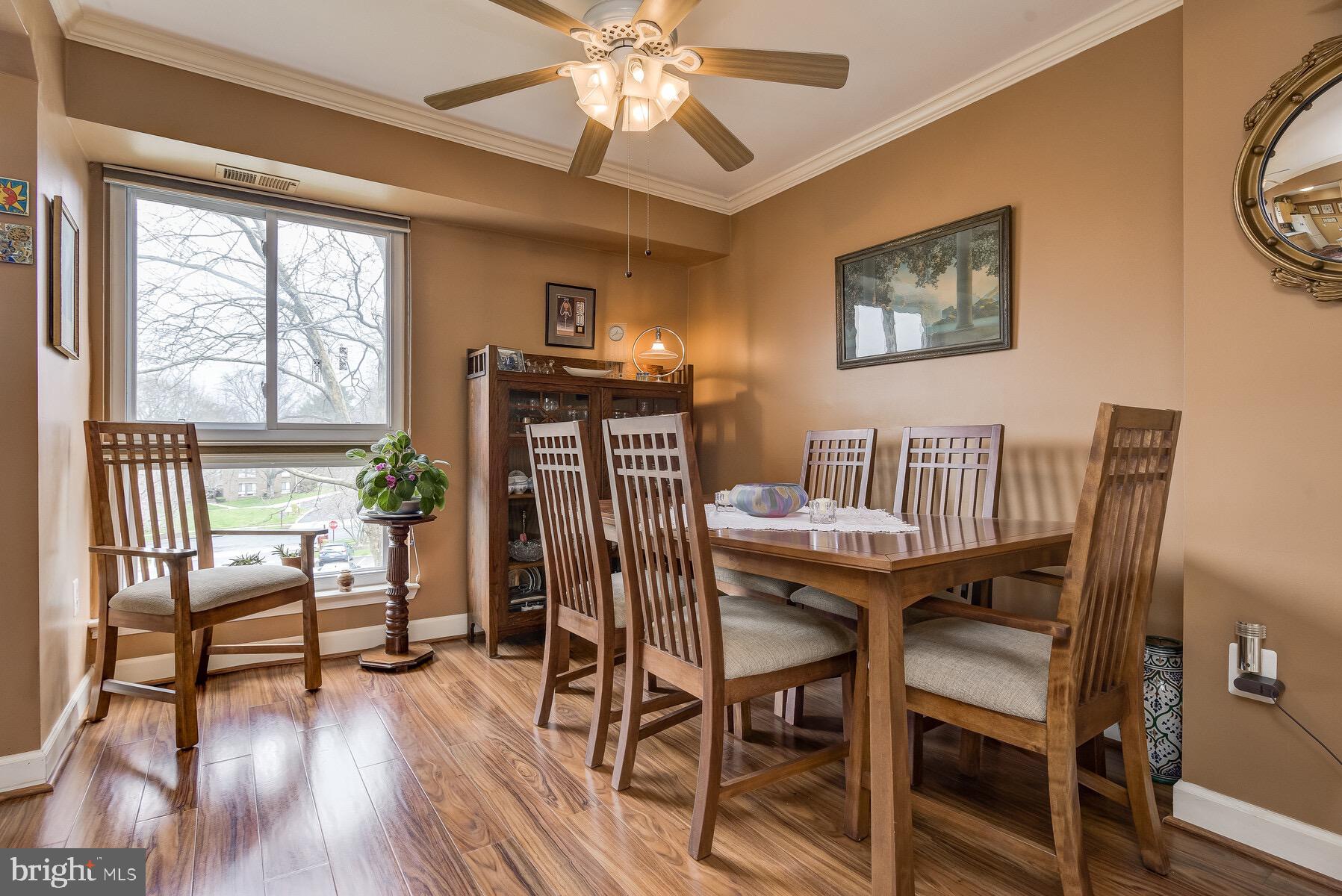 17816 Buehler Road, Unit 166 Olney, MD 20832 - Photo 10 of 38 Dining room w/ Pergo flooring