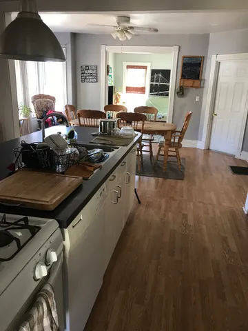 $1,950 | 103 West Broad Street, Unit 1, Pawcatuck, CT 06379