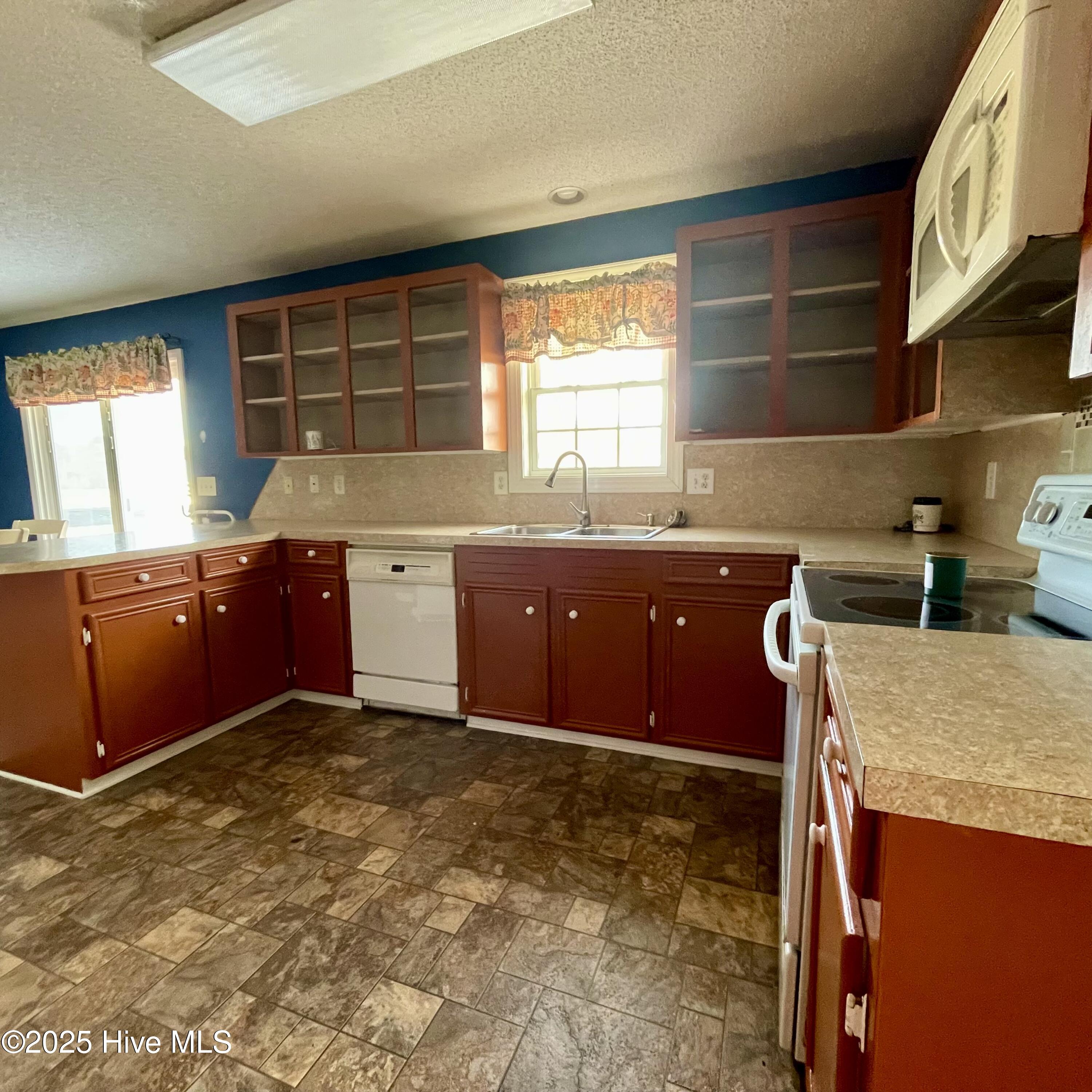 1551 David Rogerson Road Williamston, NC 27892 - Photo 7 of 21 IMG_7915