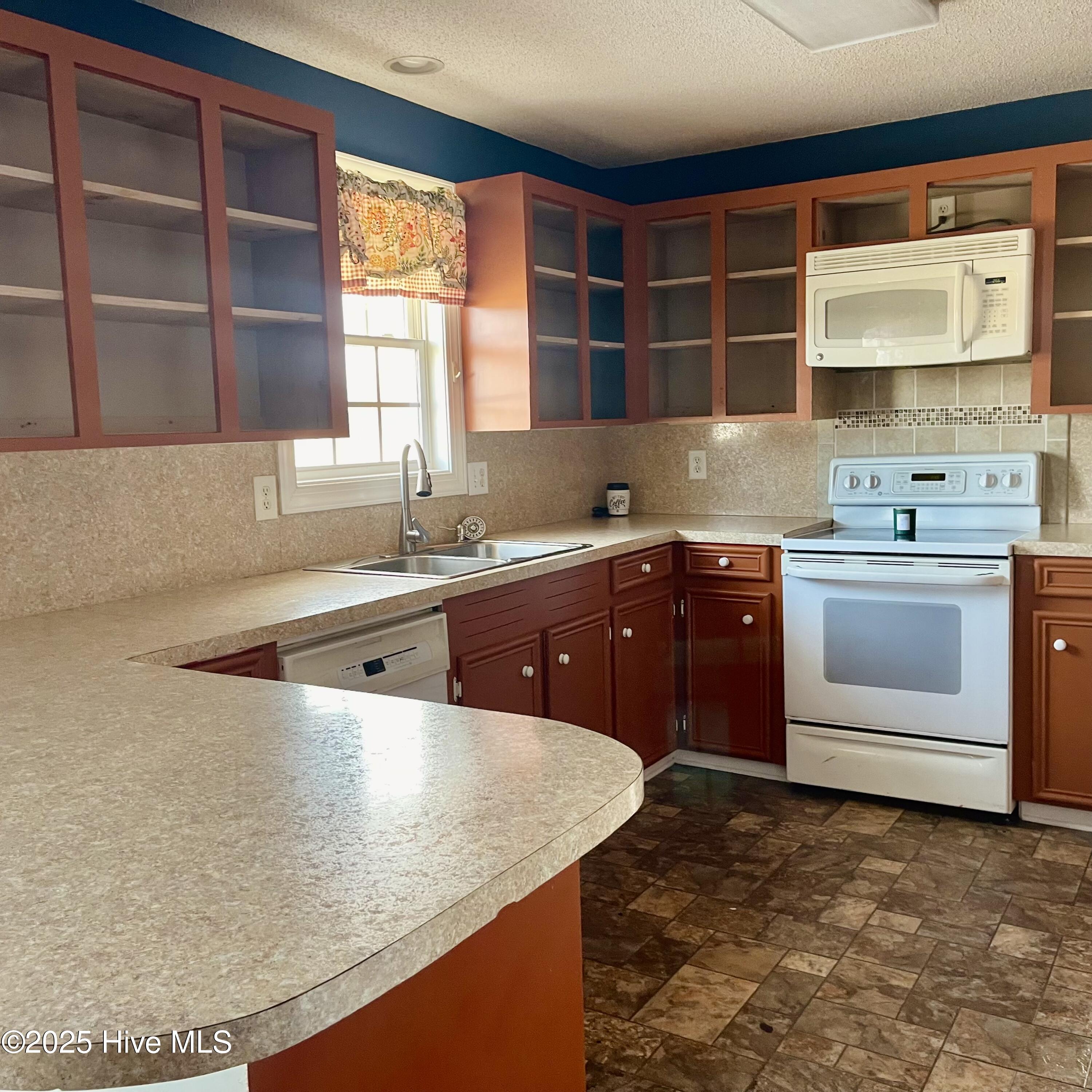 1551 David Rogerson Road Williamston, NC 27892 - Photo 8 of 21 IMG_7916