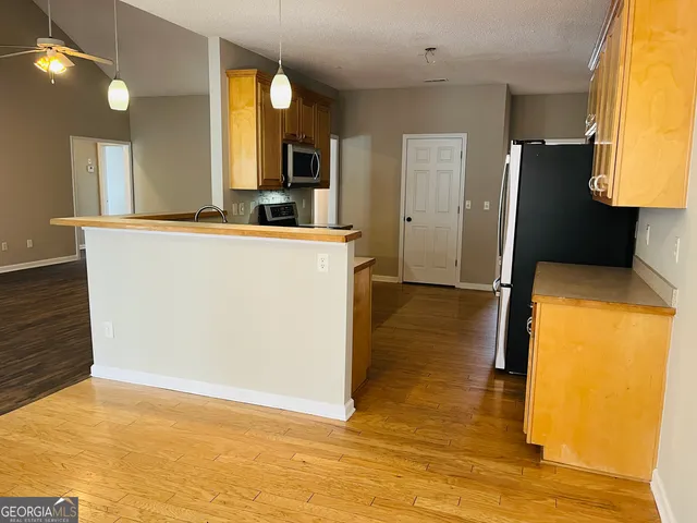 $2,595 | 50 Rock Mill Court, Senoia, GA 30276