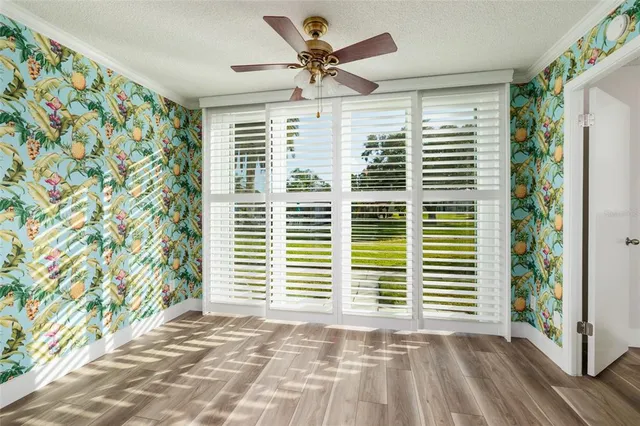 $219,900 | 5095 Bay Street Northeast, Unit 102, St. Petersburg, FL 33703