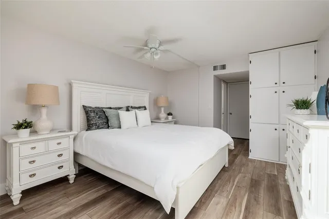 $219,900 | 5095 Bay Street Northeast, Unit 102, St. Petersburg, FL 33703