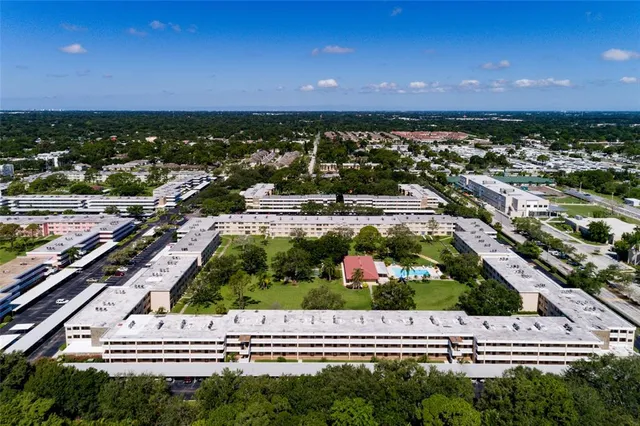 $219,900 | 5095 Bay Street Northeast, Unit 102, St. Petersburg, FL 33703