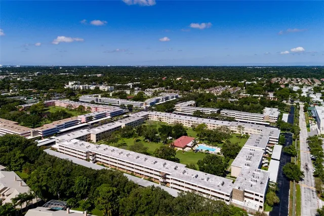 $219,900 | 5095 Bay Street Northeast, Unit 102, St. Petersburg, FL 33703