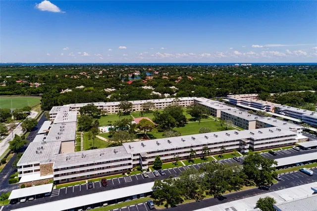 $219,900 | 5095 Bay Street Northeast, Unit 102, St. Petersburg, FL 33703