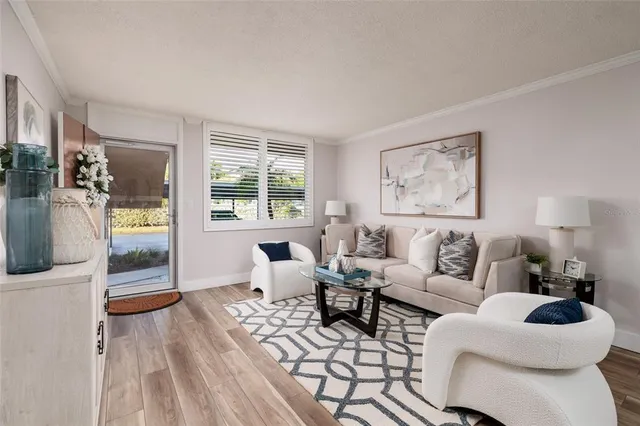 $219,900 | 5095 Bay Street Northeast, Unit 102, St. Petersburg, FL 33703