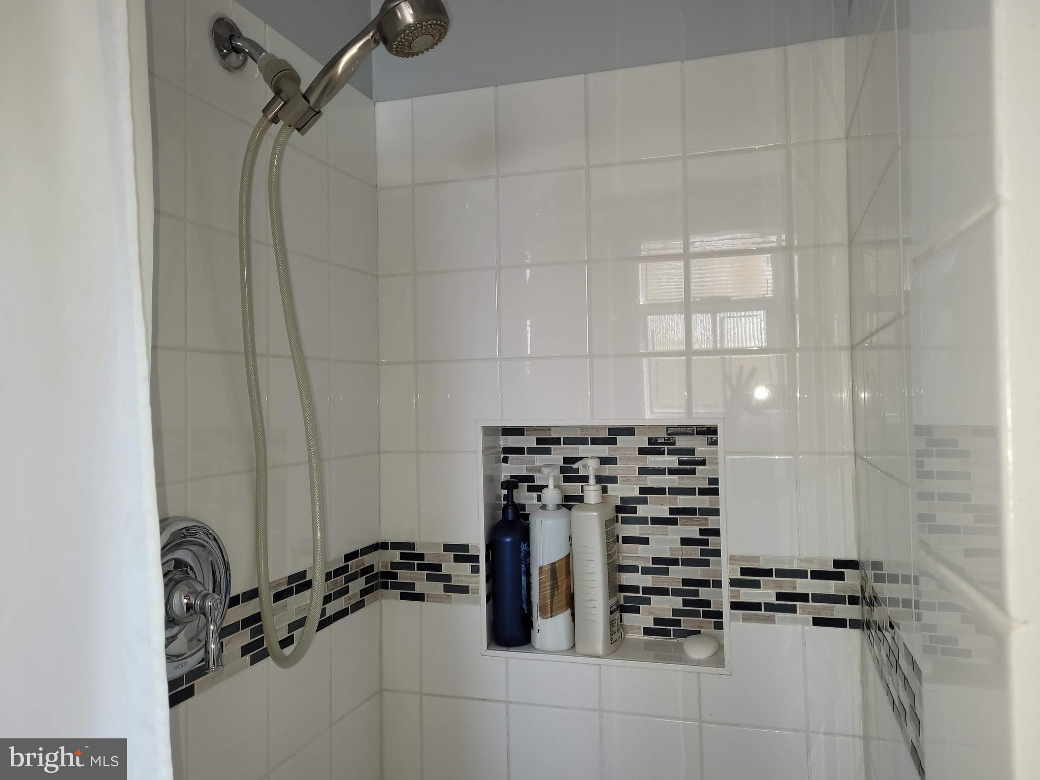 2806 Steele Road Baltimore, MD 21209 - Photo 13 of 20