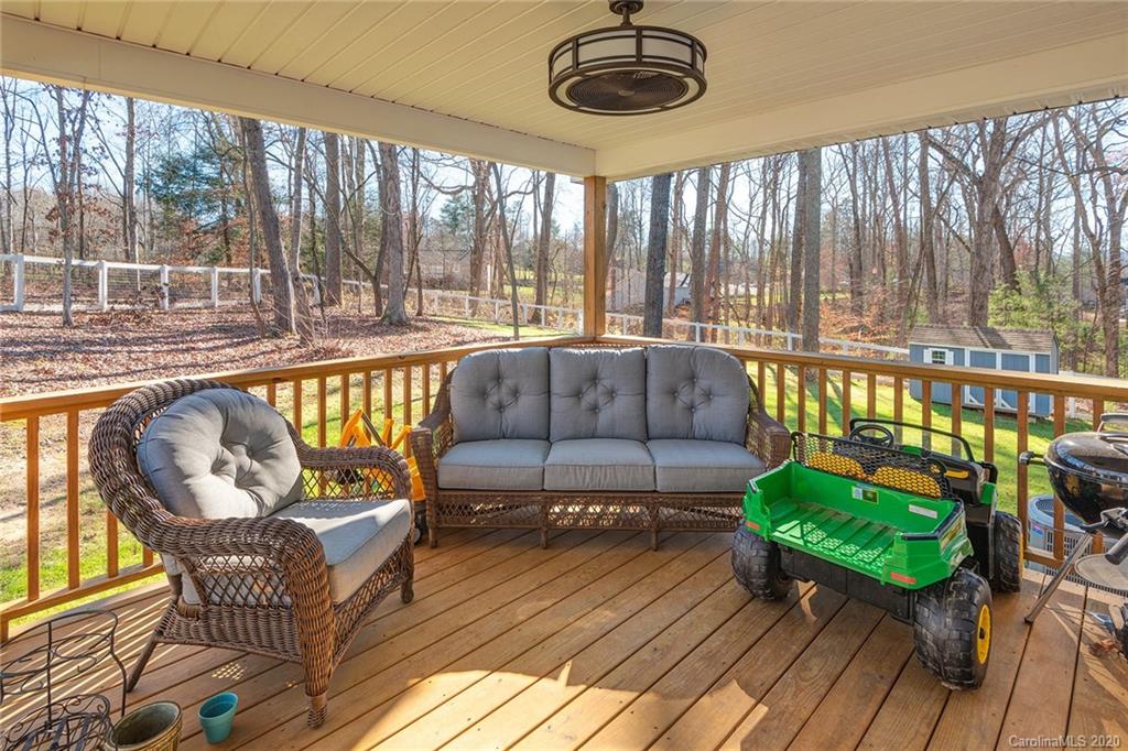 54 Parrot Road Candler, NC 28715 - Photo 20 of 25 Gallery Image 20