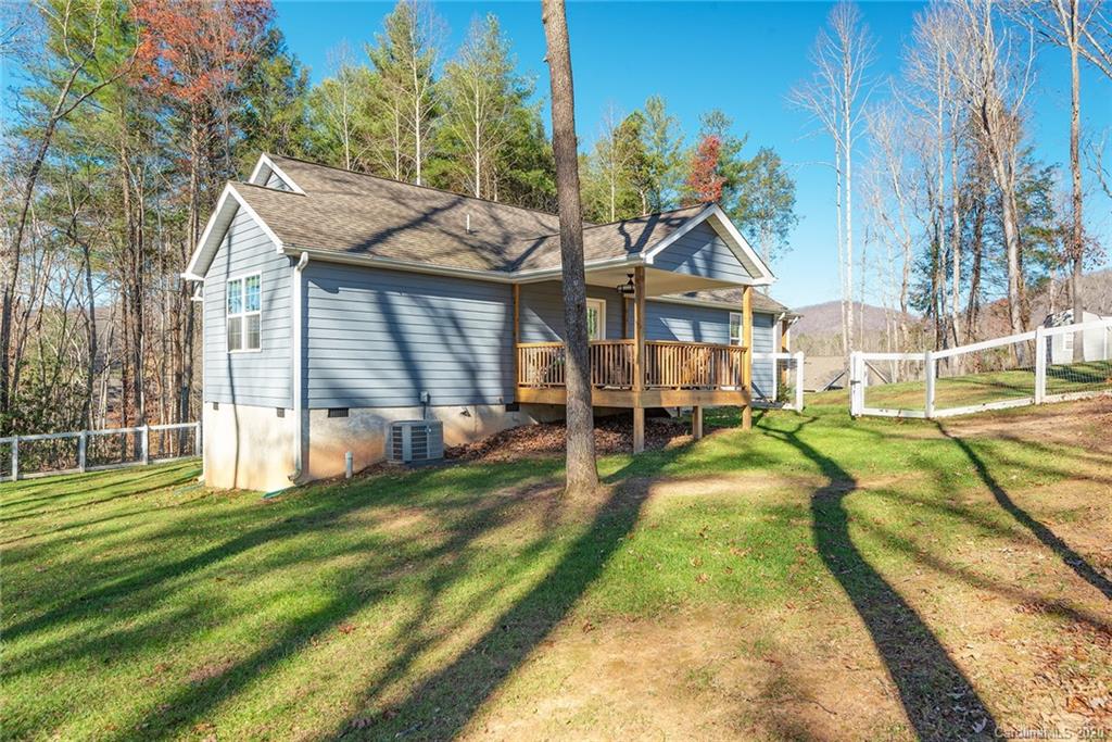 54 Parrot Road Candler, NC 28715 - Photo 21 of 25 Gallery Image 21
