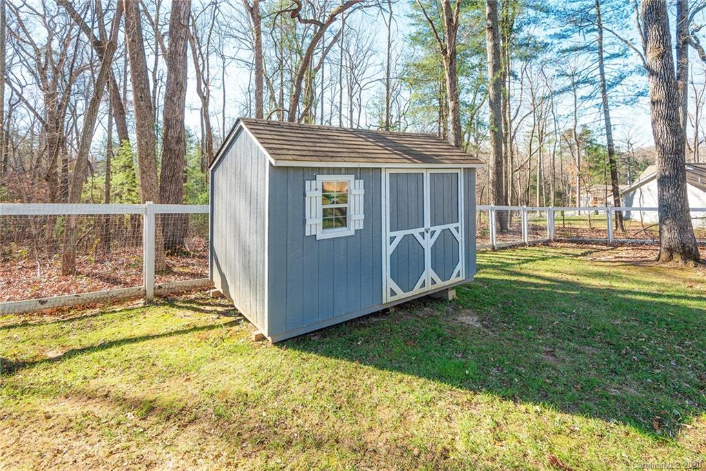 54 Parrot Road Candler, NC 28715 - Photo 23 of 25 Gallery Image 23