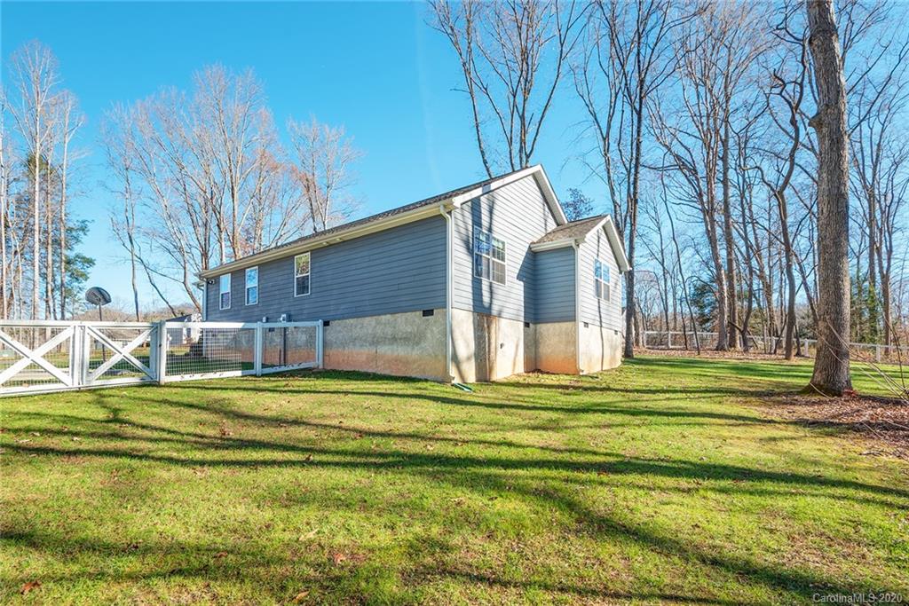 54 Parrot Road Candler, NC 28715 - Photo 24 of 25 Gallery Image 24