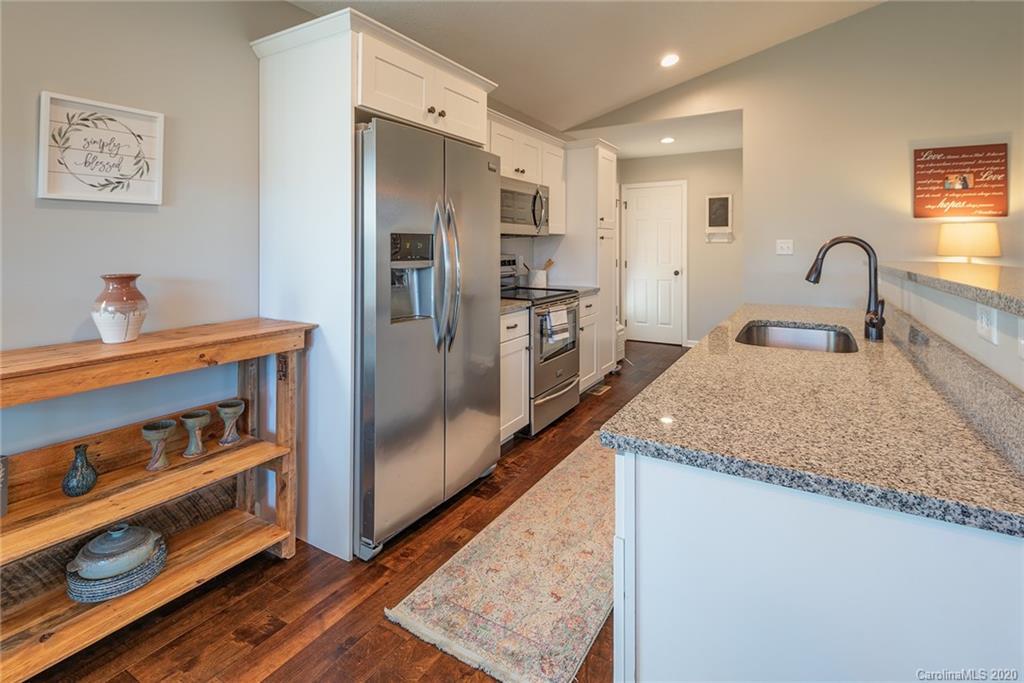 54 Parrot Road Candler, NC 28715 - Photo 8 of 25 Gallery Image 8
