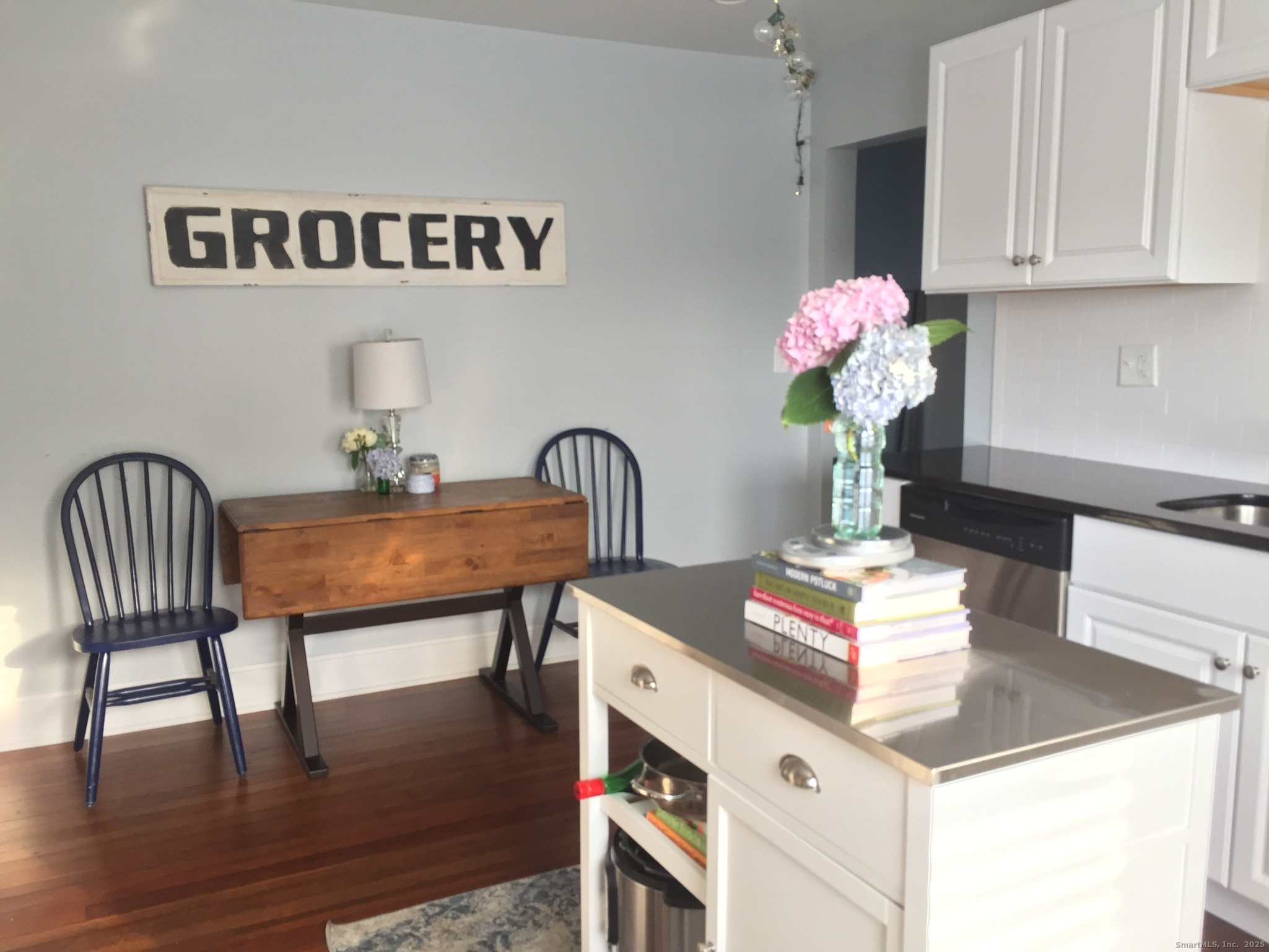 46 Riverside Drive Fairfield, CT 06824 - Photo 11 of 20