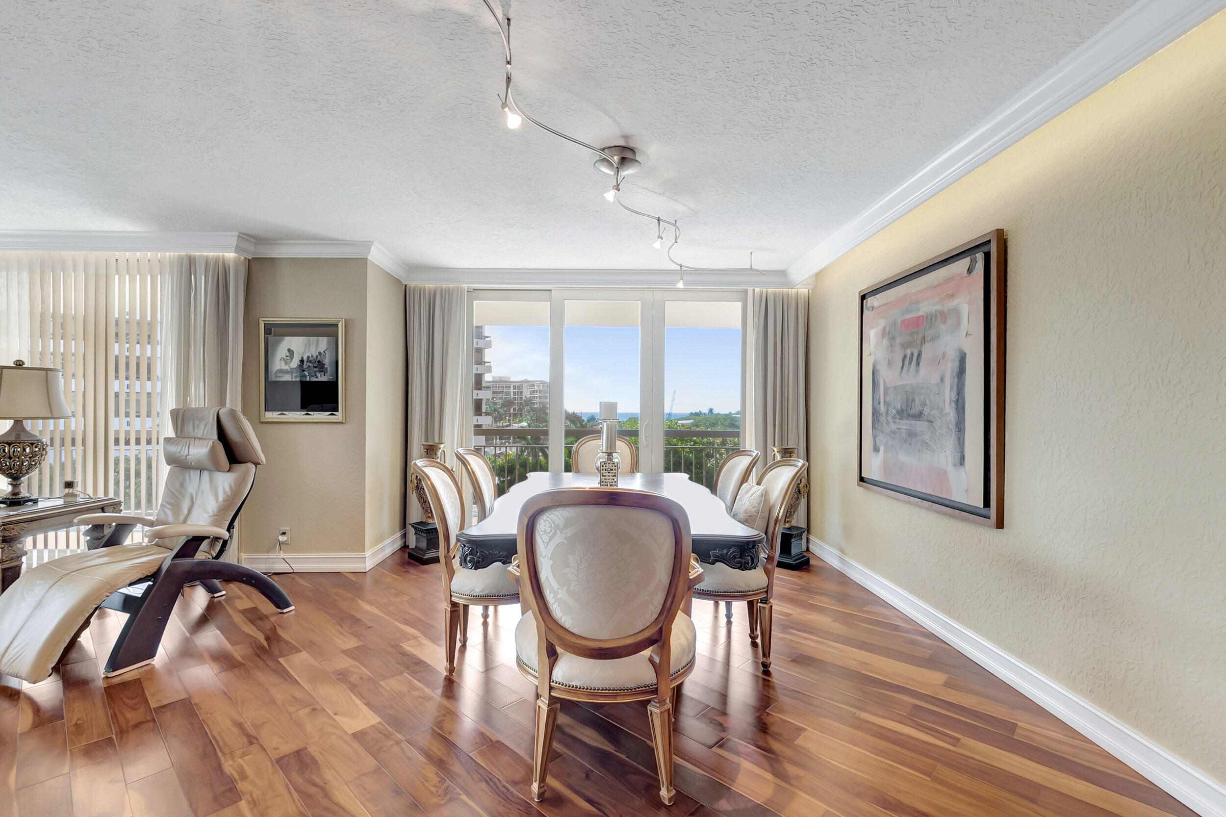 901 East Camino Real, Unit 5C Boca Raton, FL 33432 - Photo 15 of 68 DINING ROOM