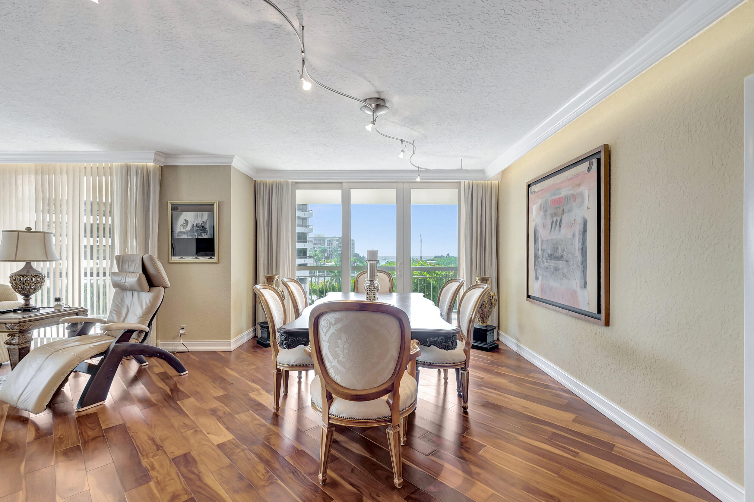 901 East Camino Real, Unit 5C Boca Raton, FL 33432 - Photo 16 of 68 DINING ROOM